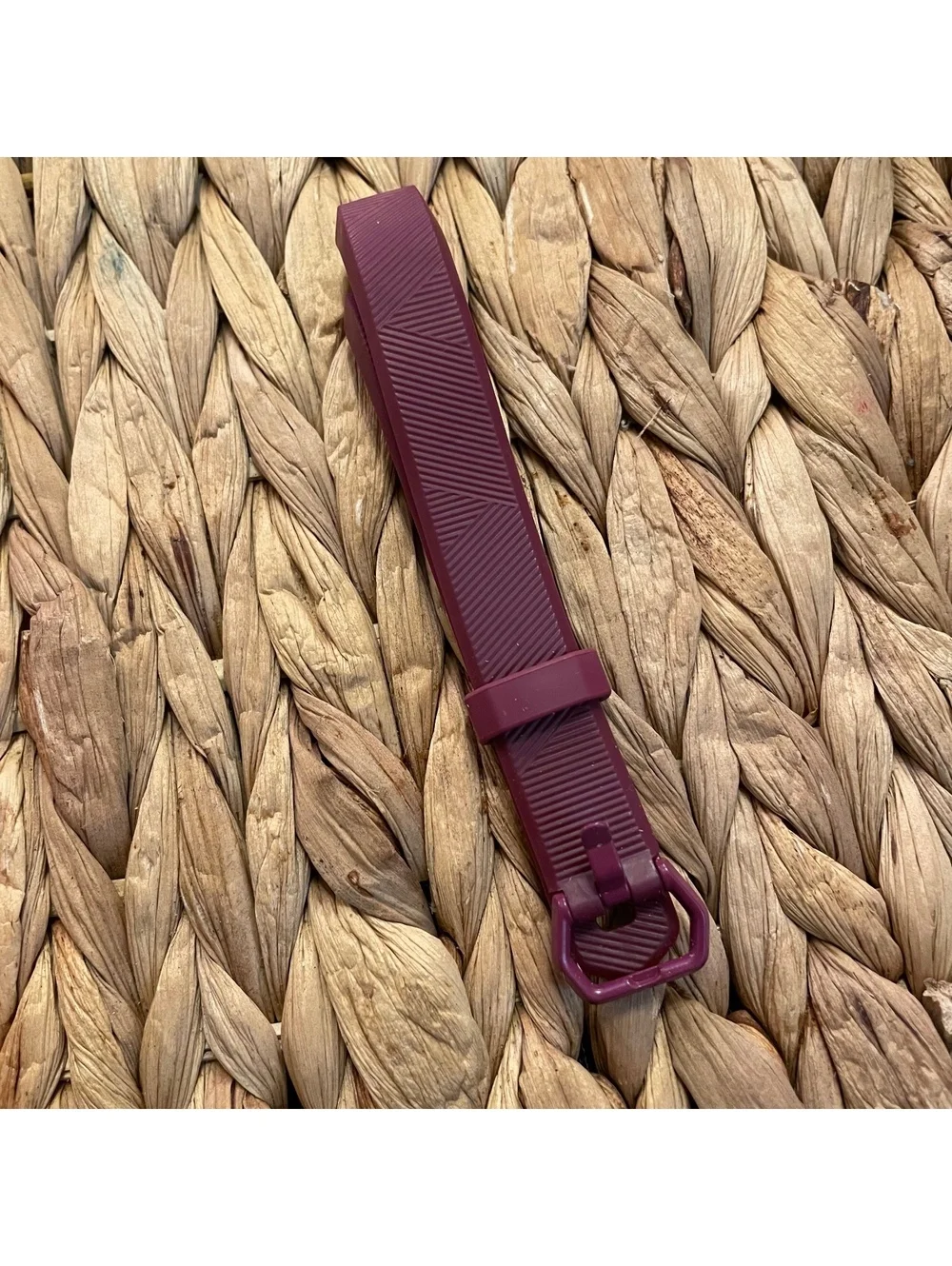 ✅Fitbit Inspire 2 Replacement Wristband Strap - Burgundy